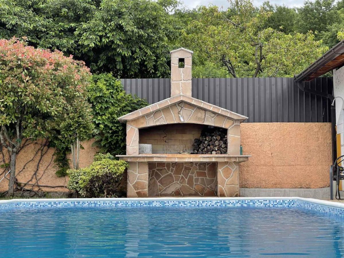 Sunny Apartment With Swimming Pool Stolac Exterior foto